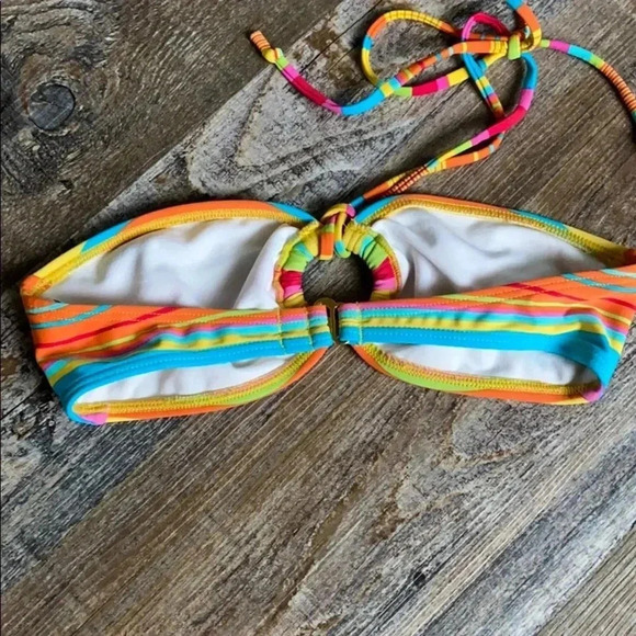 Roxy  | Retro Bikini top - Picture 3 of 4